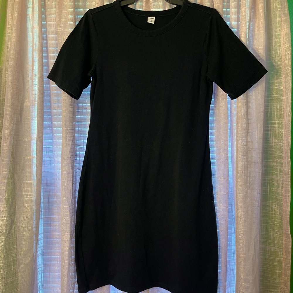 Old Navy black dress size medium